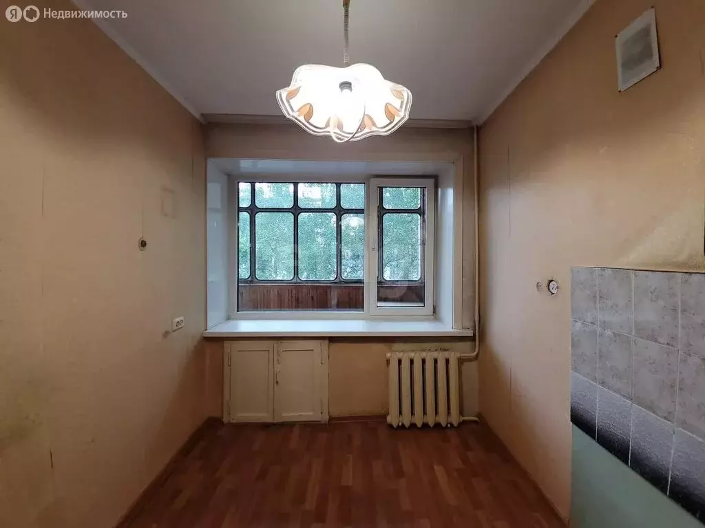 3-комнатная квартира: Новосибирск, улица Ватутина, 4/1 (61 м) - Фото 0