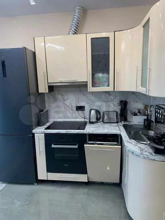 1-к. квартира, 44 м, 4/4 эт. - Фото 1