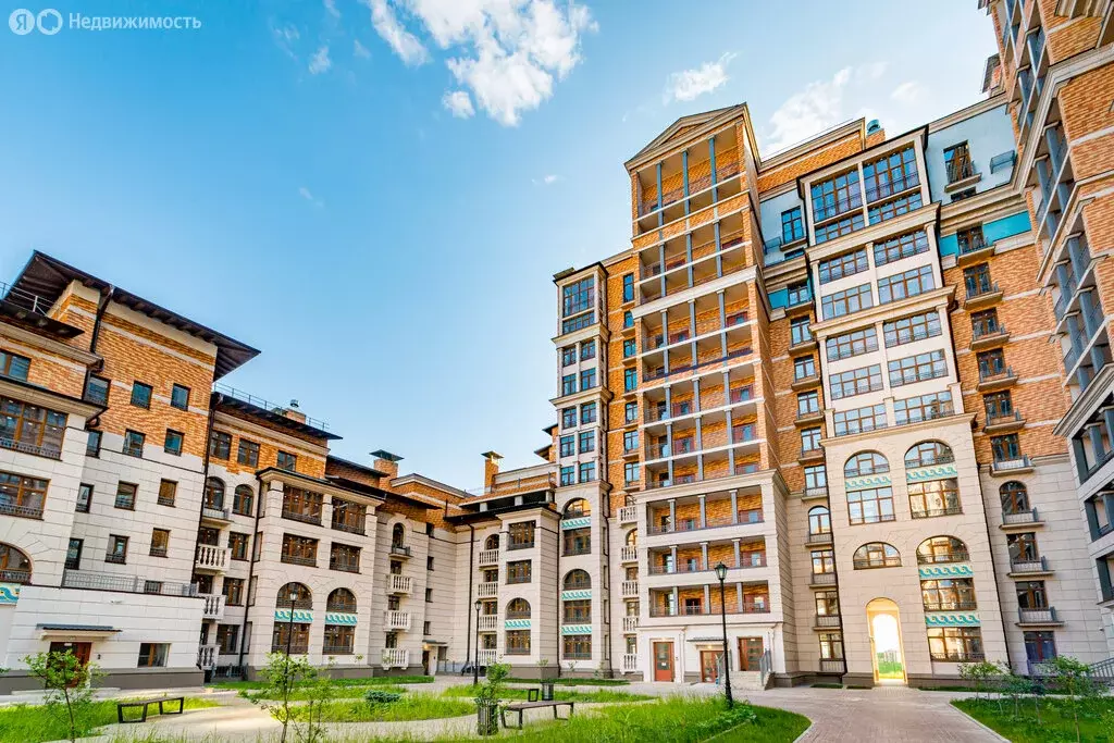 3-комнатная квартира: село Лайково, микрорайон Город-Событие, 64 (84 ... - Фото 1