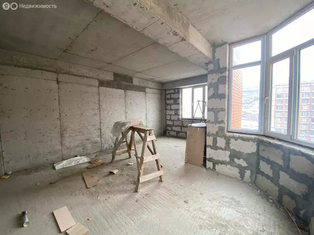 3-комнатная квартира: Махачкала, улица Ахмеда Магомедова, 4к2 (150 м) - Фото 2