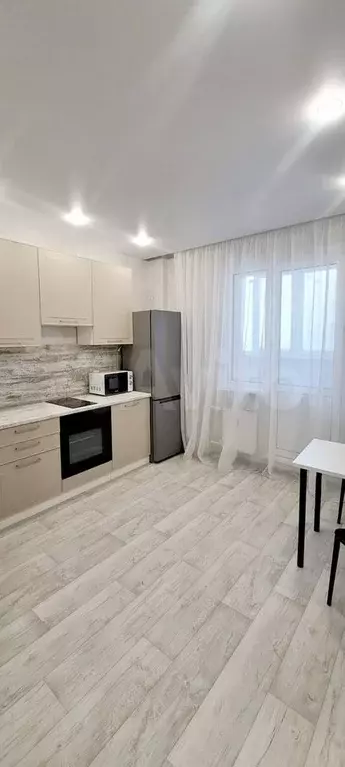 1-к. квартира, 40 м, 10/17 эт. - Фото 0
