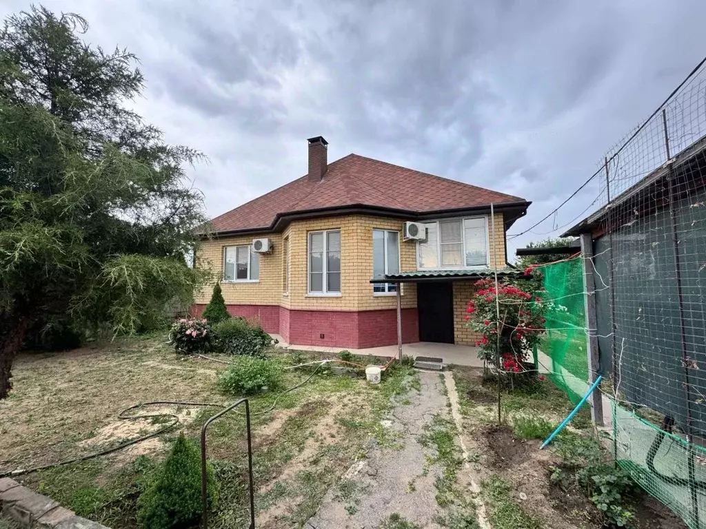 Дом в Волгоградская область, Краснослободск Среднеахтубинский район, ... - Фото 0
