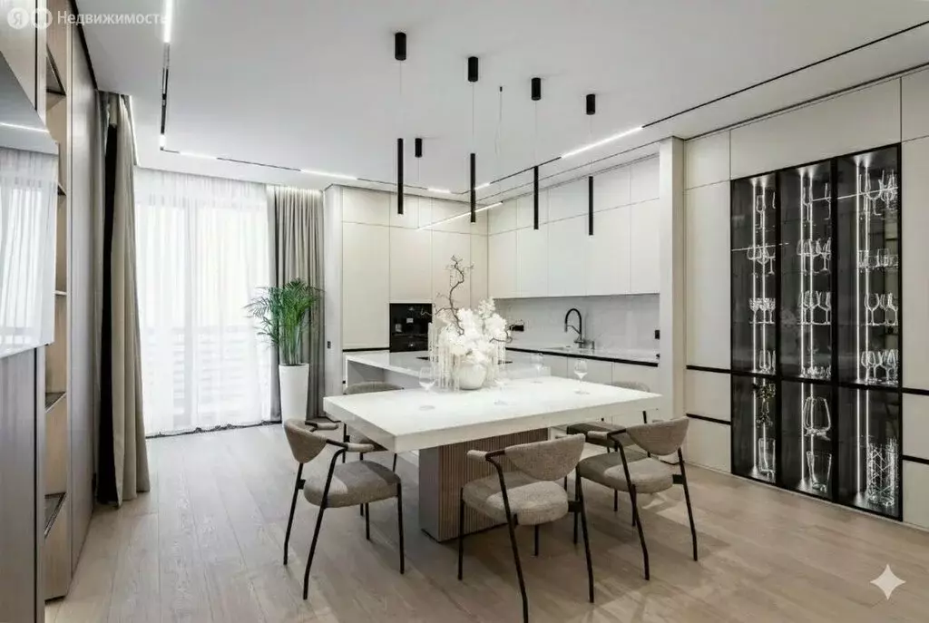 2-комнатная квартира: Москва, Мосфильмовская улица, 70к2 (109.3 м) - Фото 1