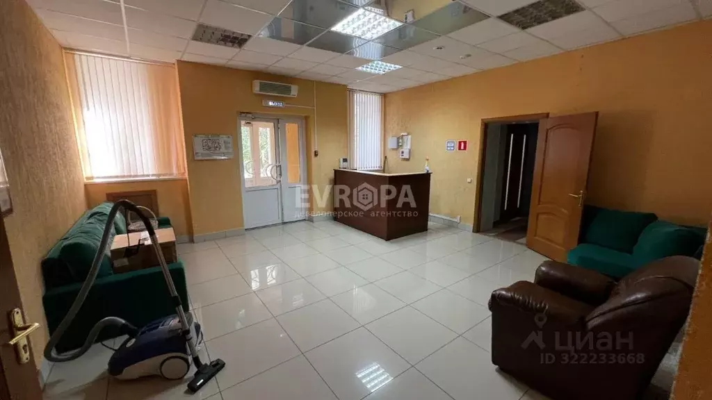 Офис в Ульяновская область, Ульяновск Рабочая ул., 19 (850 м) - Фото 1