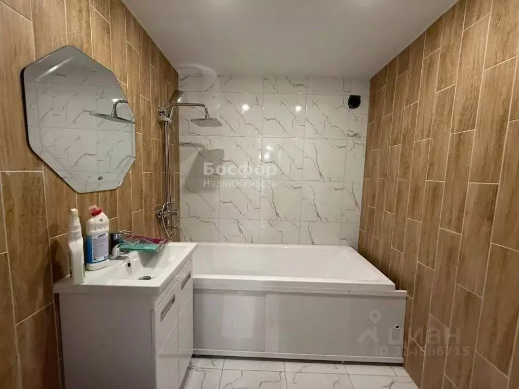 Дом в Крым, Феодосия ул. Комсомольская (67 м) - Фото 1