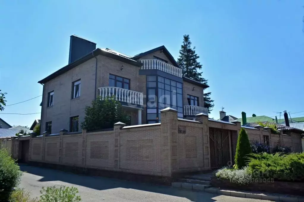 Дом в Ставропольский край, Ставрополь Волго-Донской проезд, 32 (554 м) - Фото 1