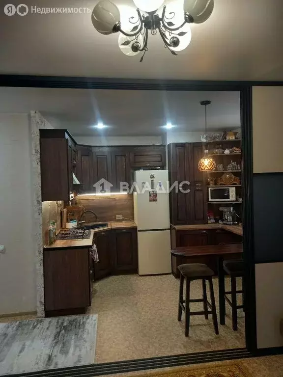 3-комнатная квартира: Волгоград, посёлок Ангарский, Семигорская улица, ... - Фото 1