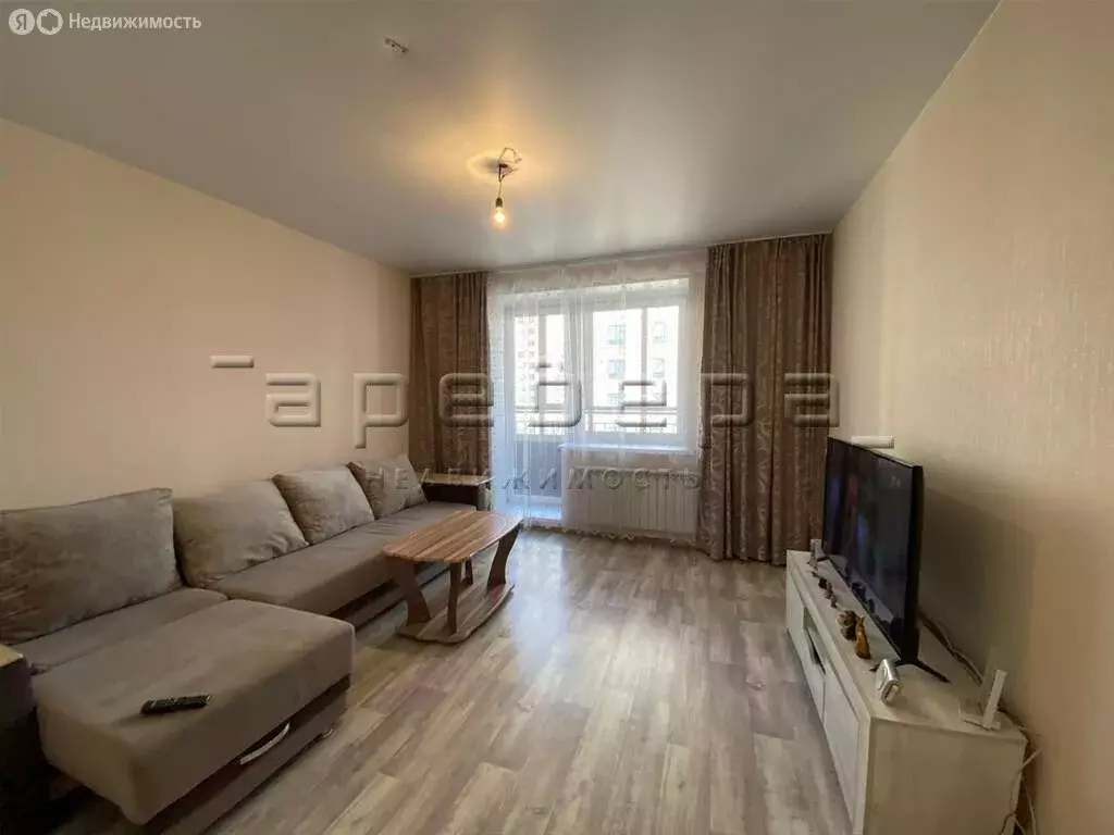 2-комнатная квартира: Красноярск, Апрельская улица, 7 (52 м) - Фото 1