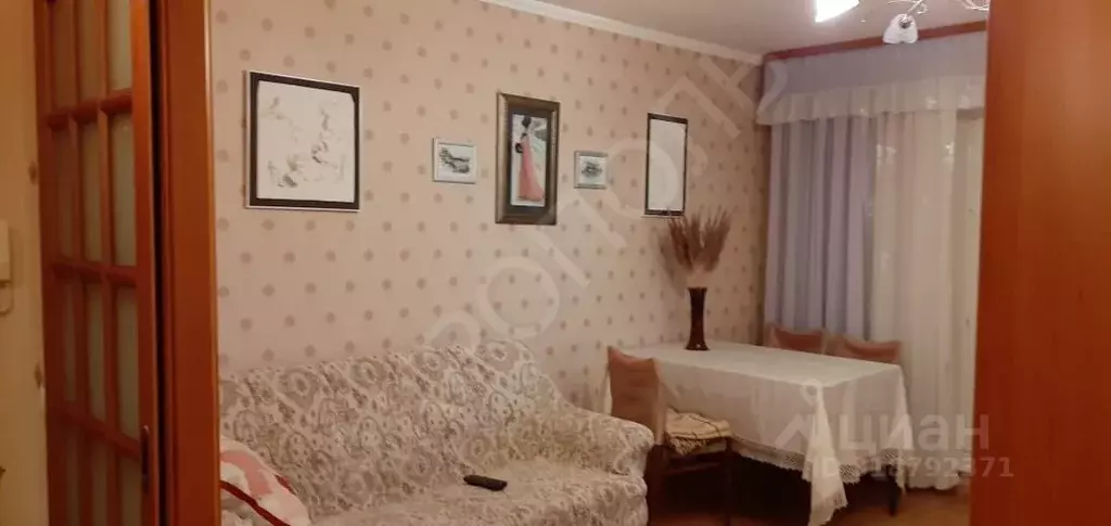 4-к кв. Красноярский край, Красноярск ул. Академгородок, 20 (83.0 м) - Фото 0