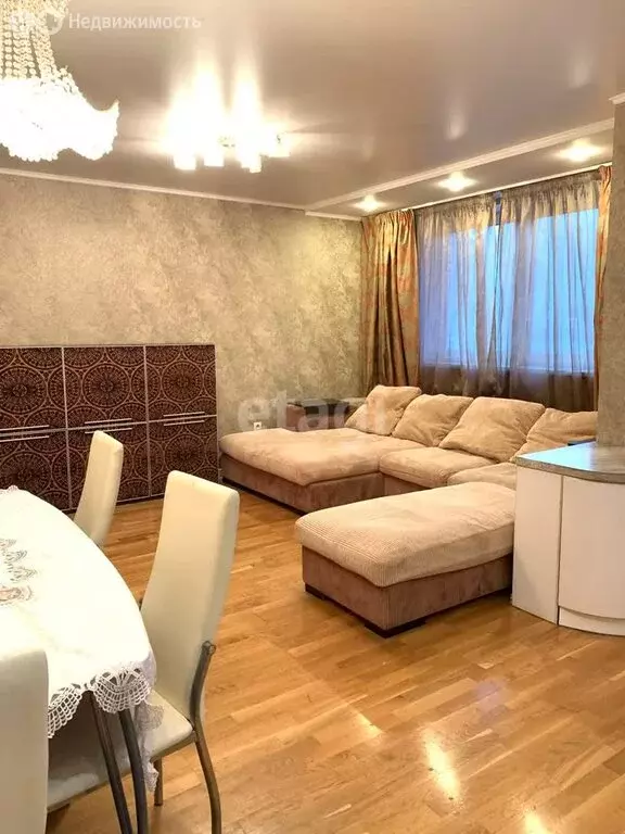 2-комнатная квартира: Тюмень, улица 50 лет Октября, 57Ак1 (79.8 м) - Фото 2