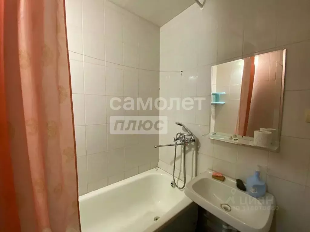 1-к кв. Волгоградская область, Волгоград Семь Ветров мкр, ул. ... - Фото 1