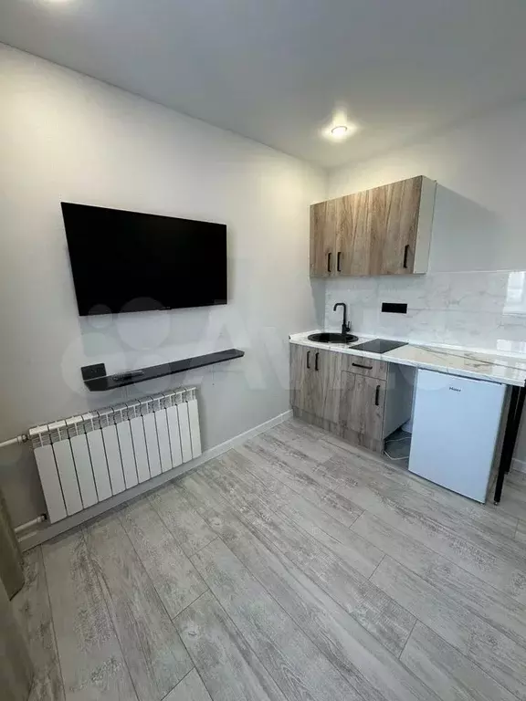 1-к. квартира, 13,2 м, 8/9 эт. - Фото 0