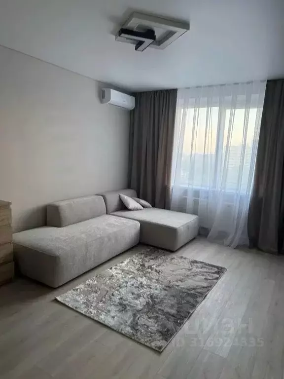 1-к кв. Волгоградская область, Волгоград ул. Репина, 70А (50.0 м) - Фото 0