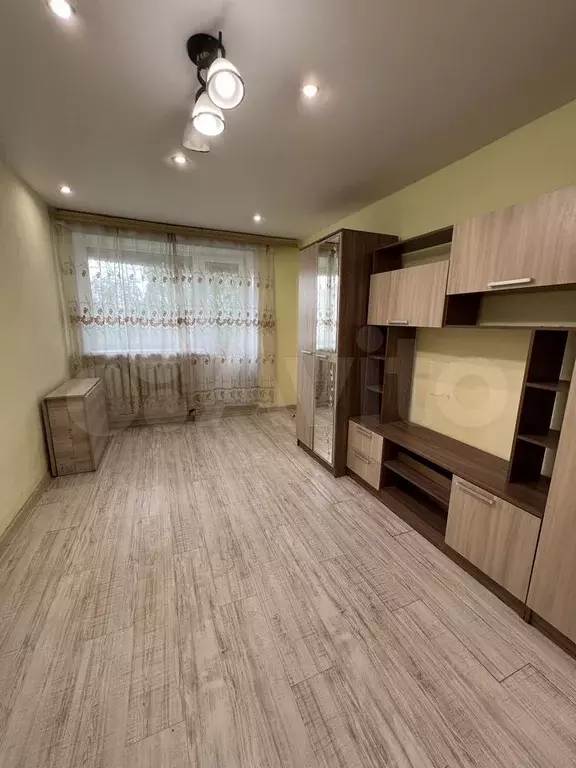 1-к. квартира, 30 м, 5/5 эт. - Фото 0