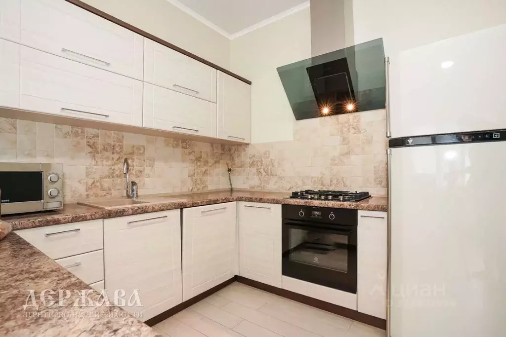 Коттедж в Белгородская область, Старый Оскол Архангельская ул. (132 м) - Фото 1