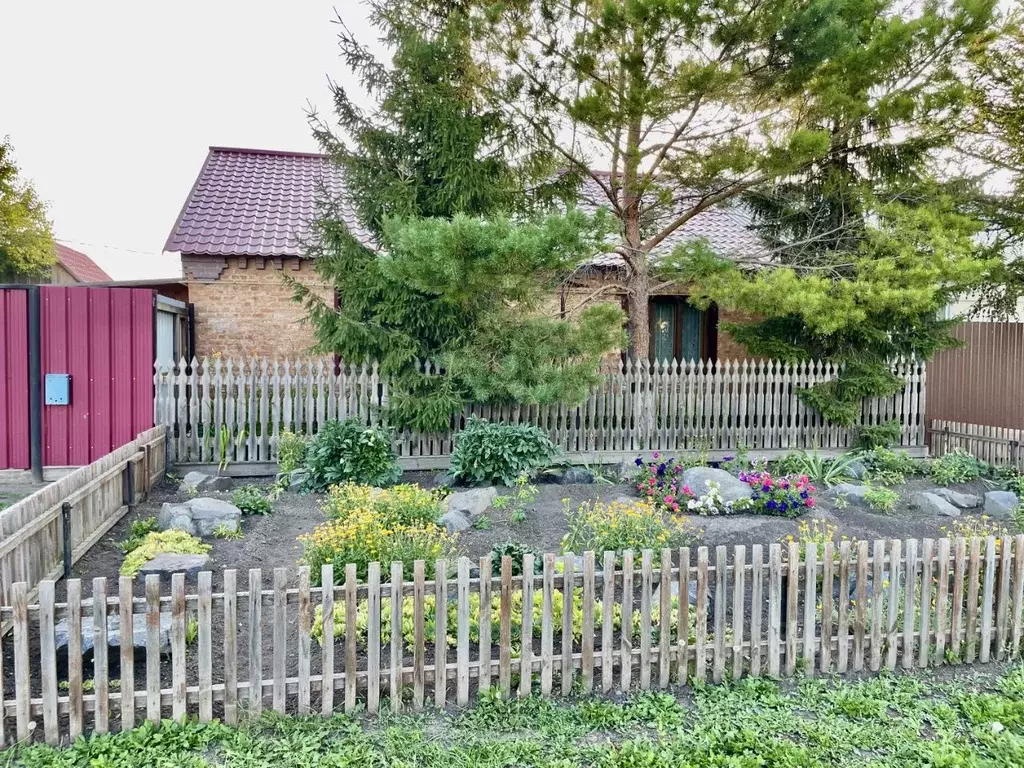 Дом в Омская область, Таврический район, д. Черниговка  (87 м) - Фото 1
