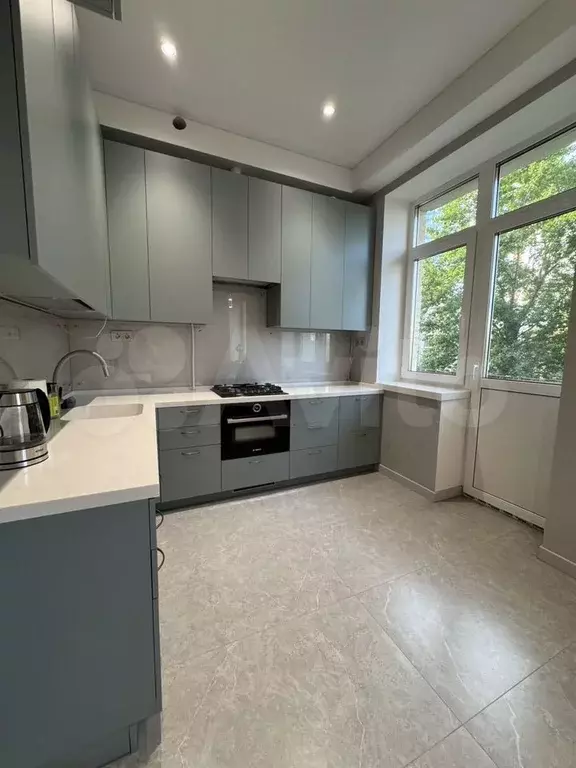 3-к. квартира, 85 м, 4/7 эт. - Фото 0