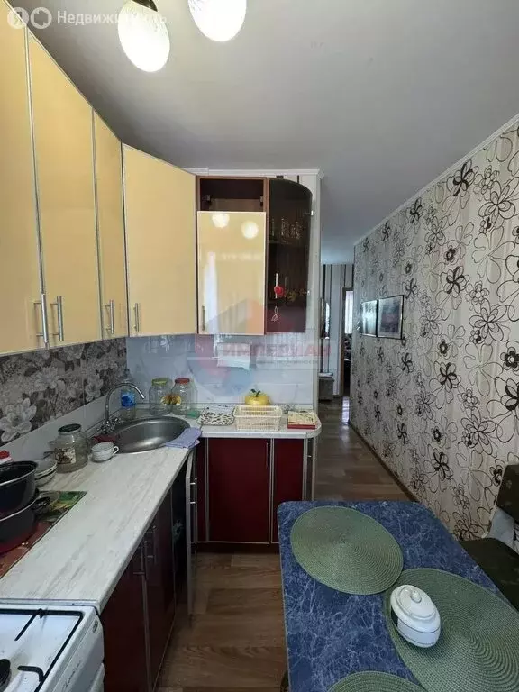 2-комнатная квартира: Шебекино, улица 50 лет Октября, 7 (47.4 м) - Фото 2