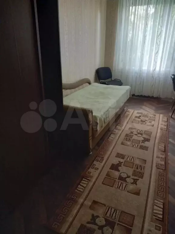 Комната 11 м в 3-к., 1/5 эт. - Фото 0