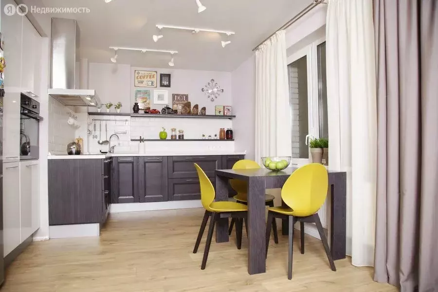 3-комнатная квартира: Ижевск, улица Героя России Ильфата Закирова, 16 ... - Фото 1