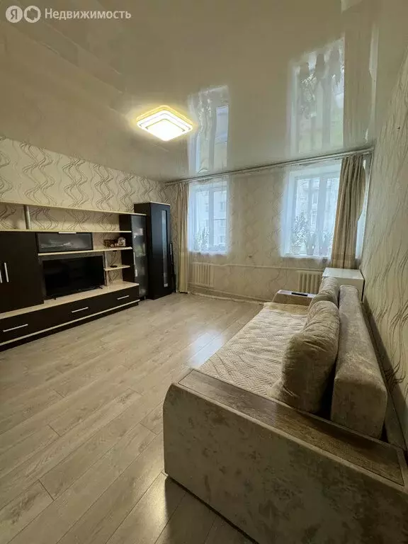 2-комнатная квартира: Киров, Октябрьский район, улица Свердлова, 9 ... - Фото 1