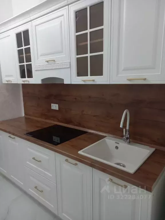 2-к кв. Чеченская республика, Грозный ул. Муслима Г. Гайрбекова (80.0 ... - Фото 0