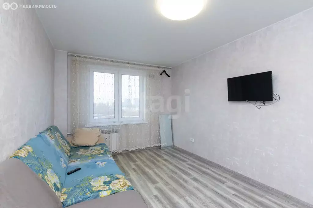 1-комнатная квартира: Тюмень, улица Алексея Леонова, 34 (32.6 м) - Фото 1