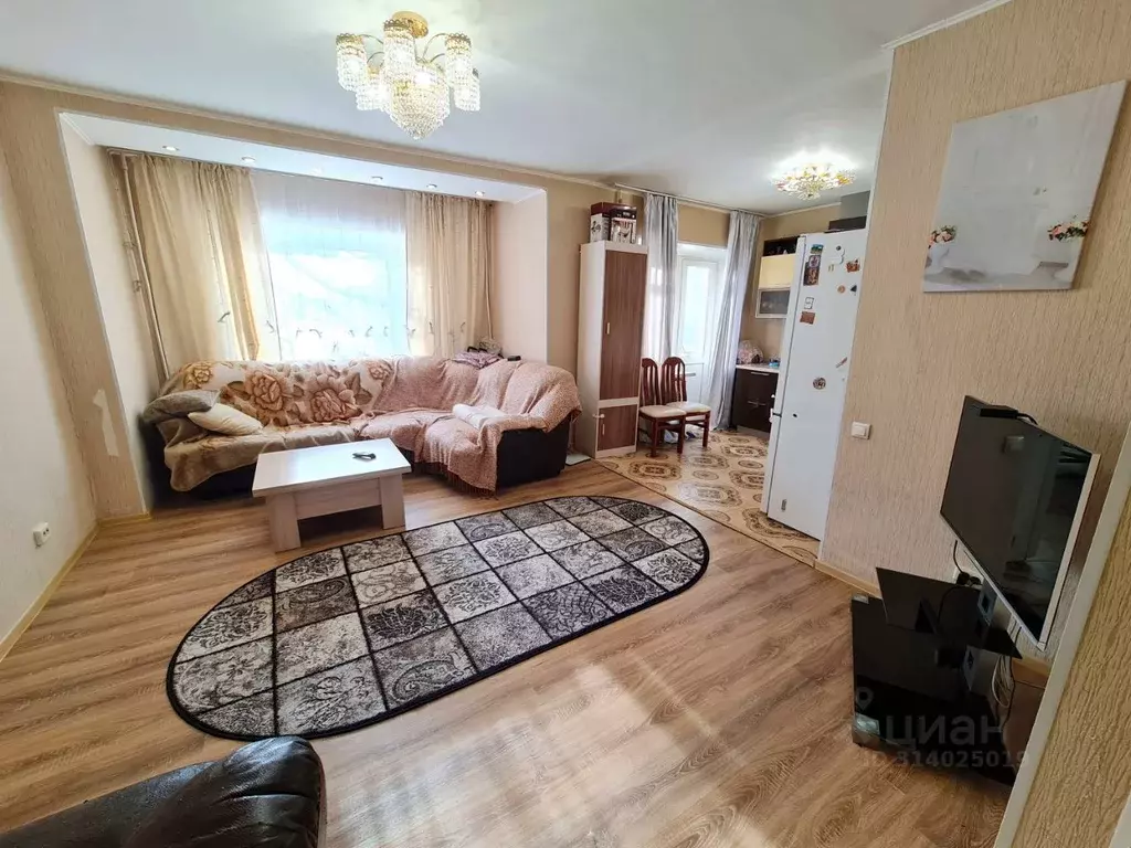 3-к кв. Ханты-Мансийский АО, Сургут Быстринская ул., 20/2 (76.0 м) - Фото 0