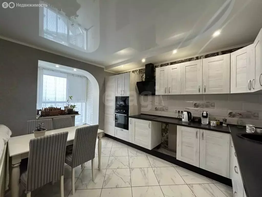 Квартира-студия: Энгельс, Красноармейская улица, 88А (47 м) - Фото 2