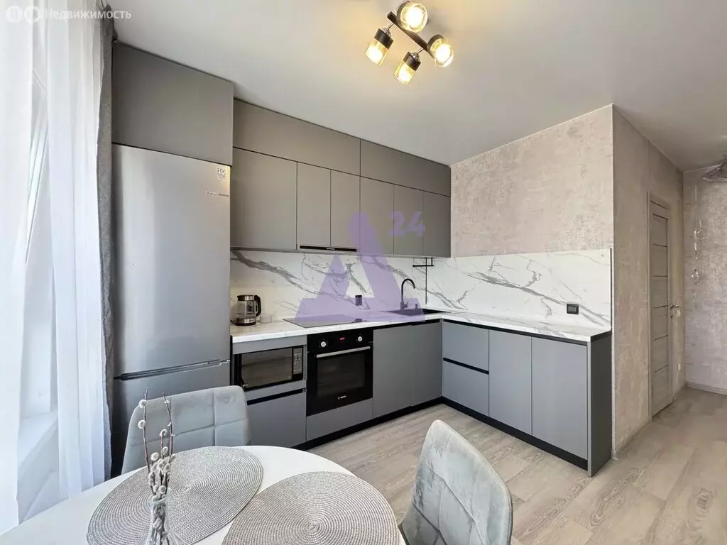 2-комнатная квартира: Барнаул, Сиреневая улица, 52 (54 м) - Фото 0