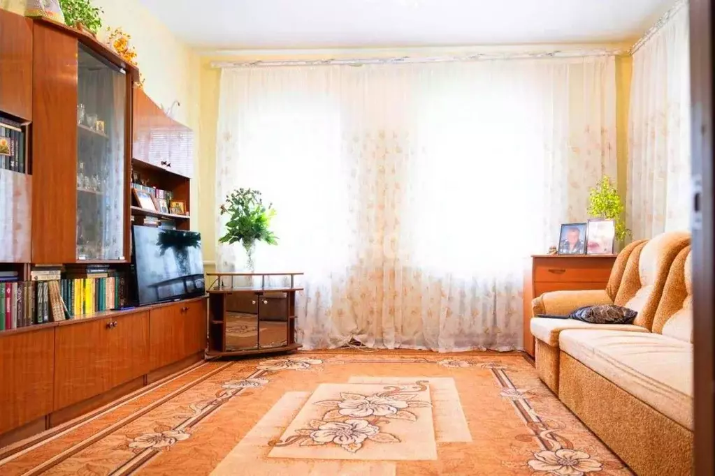 Дом в Краснодарский край, Усть-Лабинск ул. Зои Космодемьянской (100 м) - Фото 0