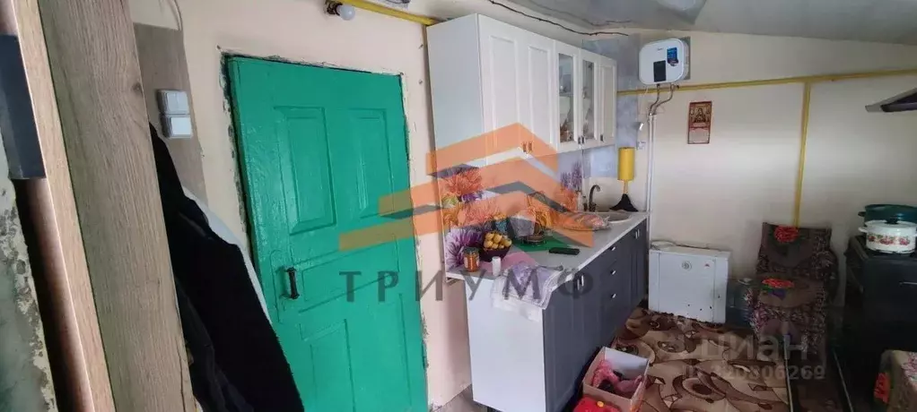 Дом в Крым, Кировский район, с. Яркое Поле ул. Привокзальная (50 м) - Фото 1