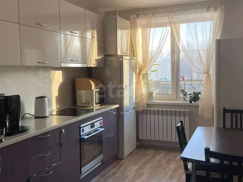 3-к кв. Новосибирская область, Новосибирск ул. Петухова, 156/1 (80.9 ... - Фото 1