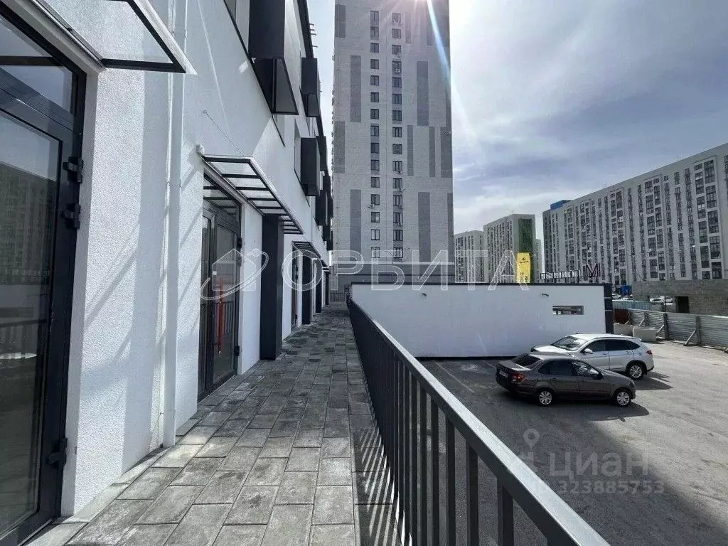 Помещение свободного назначения в Тюменская область, Тюмень Полевая ... - Фото 0