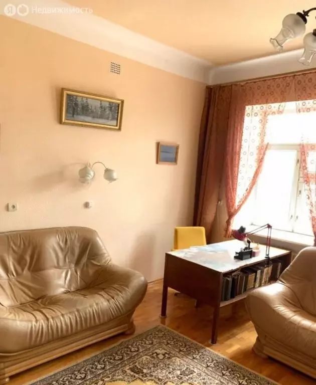 3-комнатная квартира: Ижевск, улица Коммунаров, 231 (81.7 м) - Фото 1