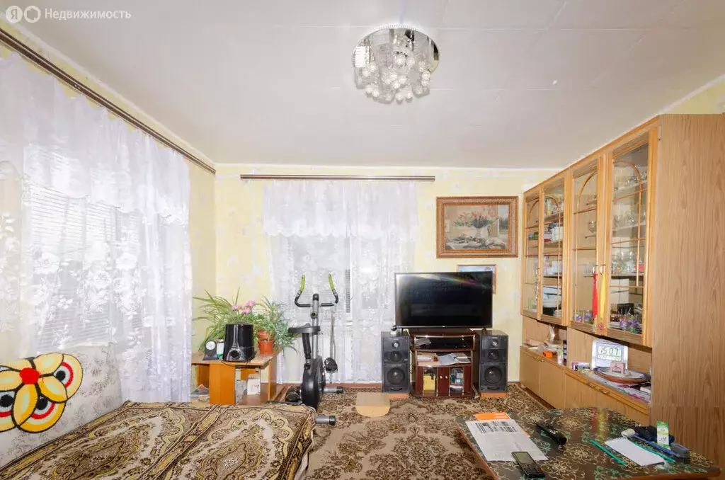 Дом в Тюменская область, Ялуторовский муниципальный округ, деревня ... - Фото 2