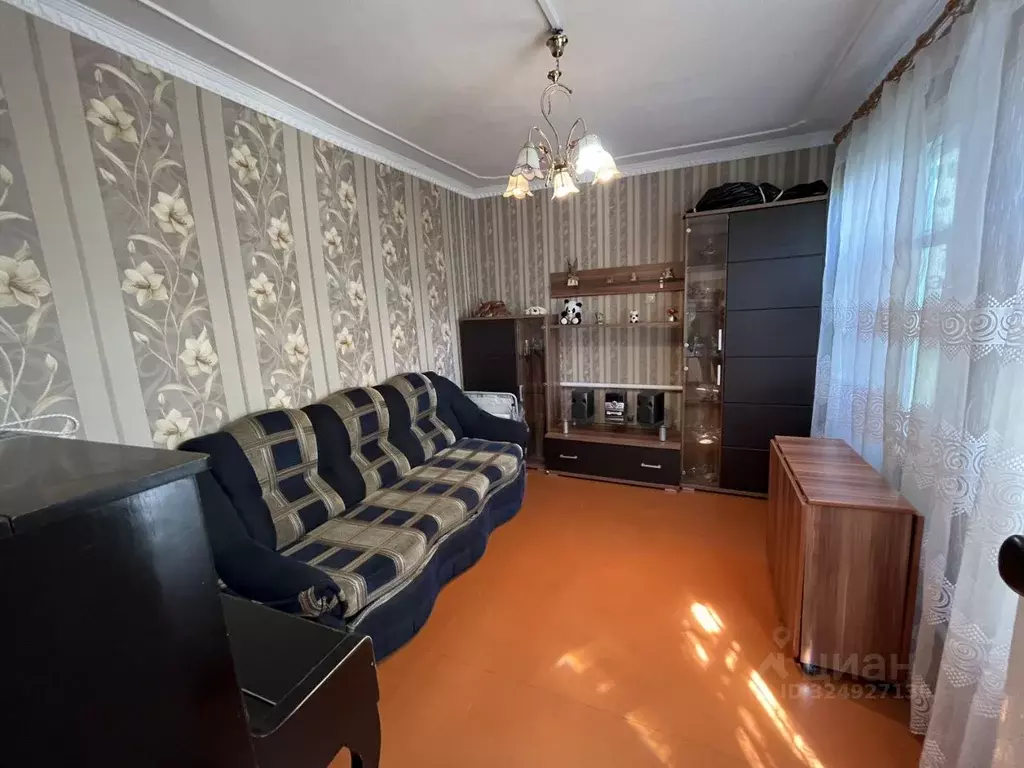 Дом в Краснодарский край, Лабинск ул. Турчанинова, 100 (45 м) - Фото 1