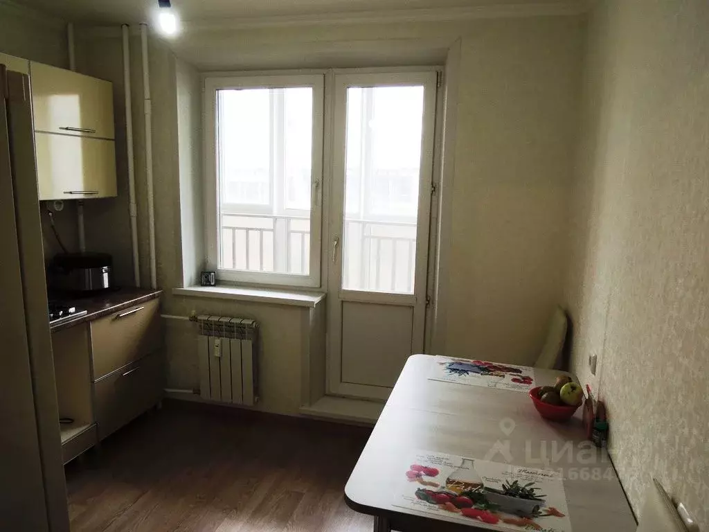 2-к кв. Чувашия, Чебоксары ул. П.В. Дементьева, 9 (62.0 м) - Фото 0