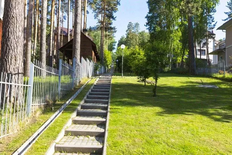 Коттедж в Красноярский край, Красноярск Раскатная ул. (290 м) - Фото 1