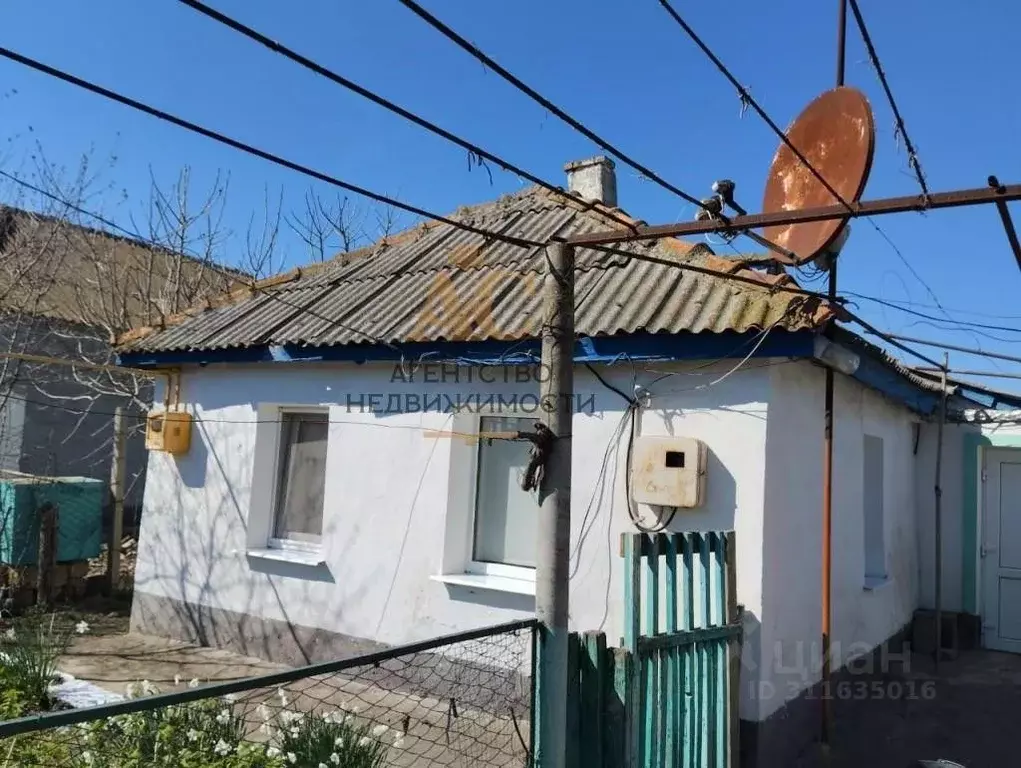 Дом в Крым, Кировский район, с. Владиславовка ул. Пушкина, 24 (33 м) - Фото 1