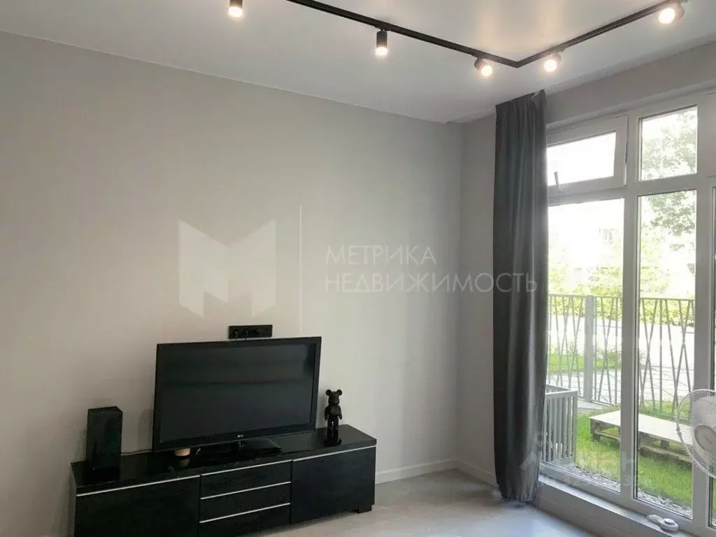 2-к кв. Тюменская область, Тюмень ул. Василия Шамова, 6 (63.3 м) - Фото 1