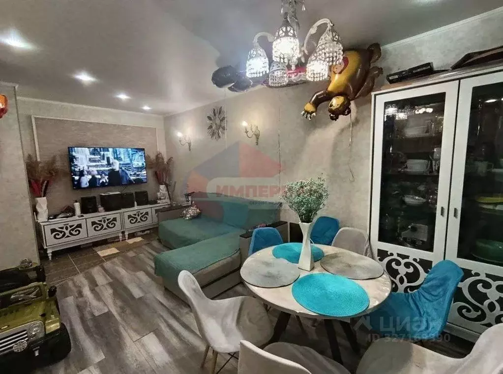 3-к кв. Белгородская область, Шебекино ул. 50 лет Октября, 6 (62.8 м) - Фото 1