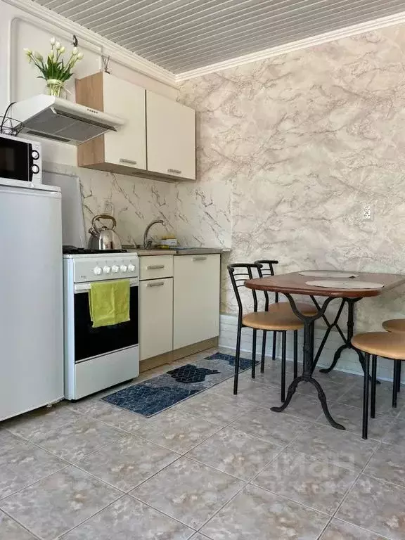 Дом в Краснодарский край, Сочи Лазаревское жилрайон, ул. Свирская, 27 ... - Фото 0