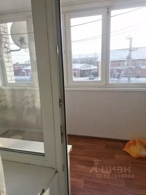 3-к кв. Воронежская область, Лиски ул. 40 лет Октября, 71 (54.0 м) - Фото 2