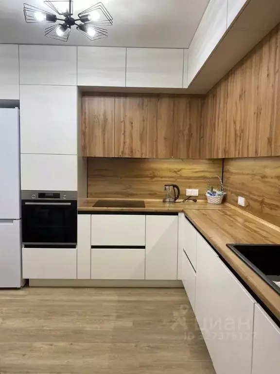 2-к кв. Татарстан, Казань ул. Умырзая, 14 (60.0 м) - Фото 1