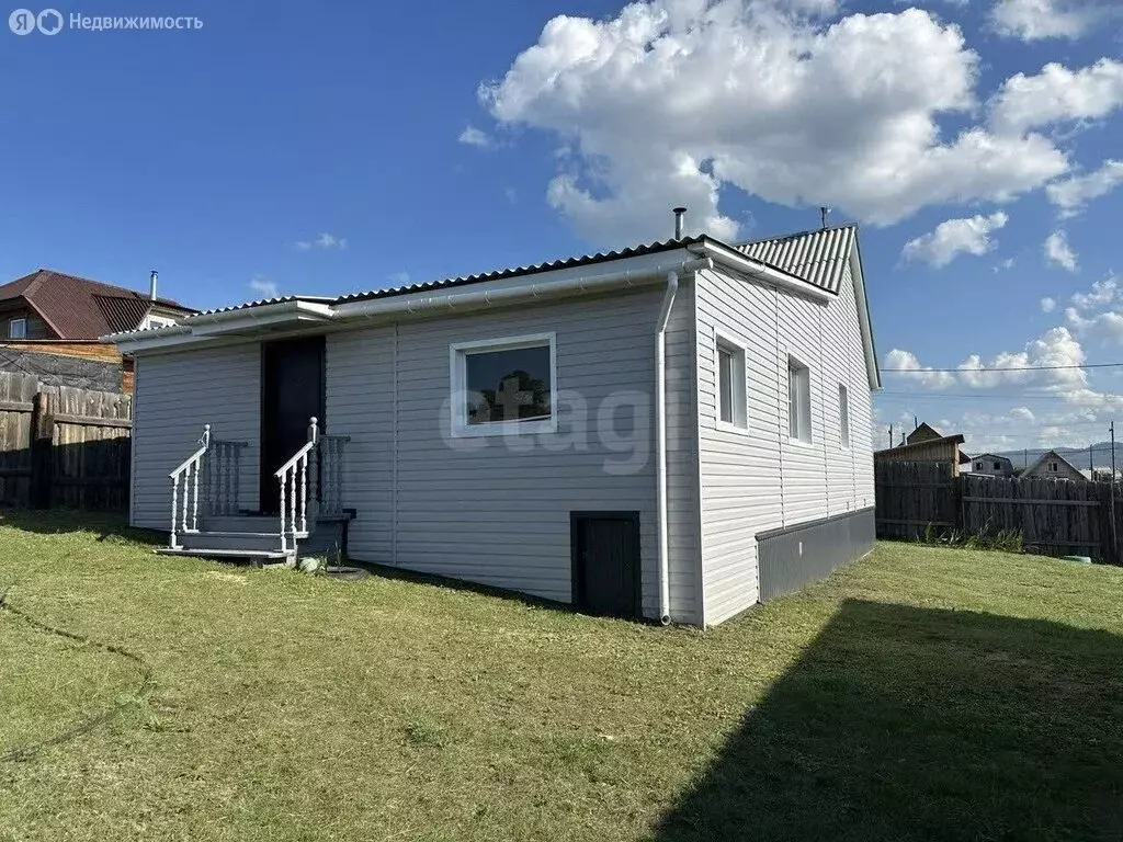 Дом в Нижний Саянтуй, квартал Вахмистрово, Центральная улица (85 м) - Фото 1