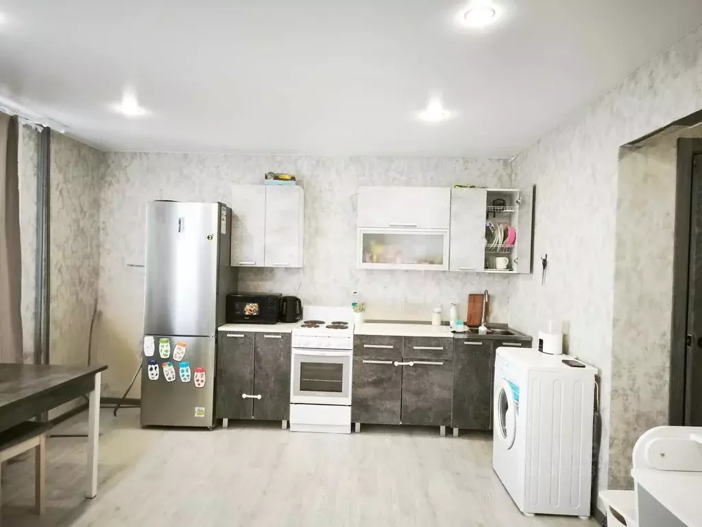 Студия Смоленская область, Ярцево просп. Металлургов, 8 (34.4 м) - Фото 1