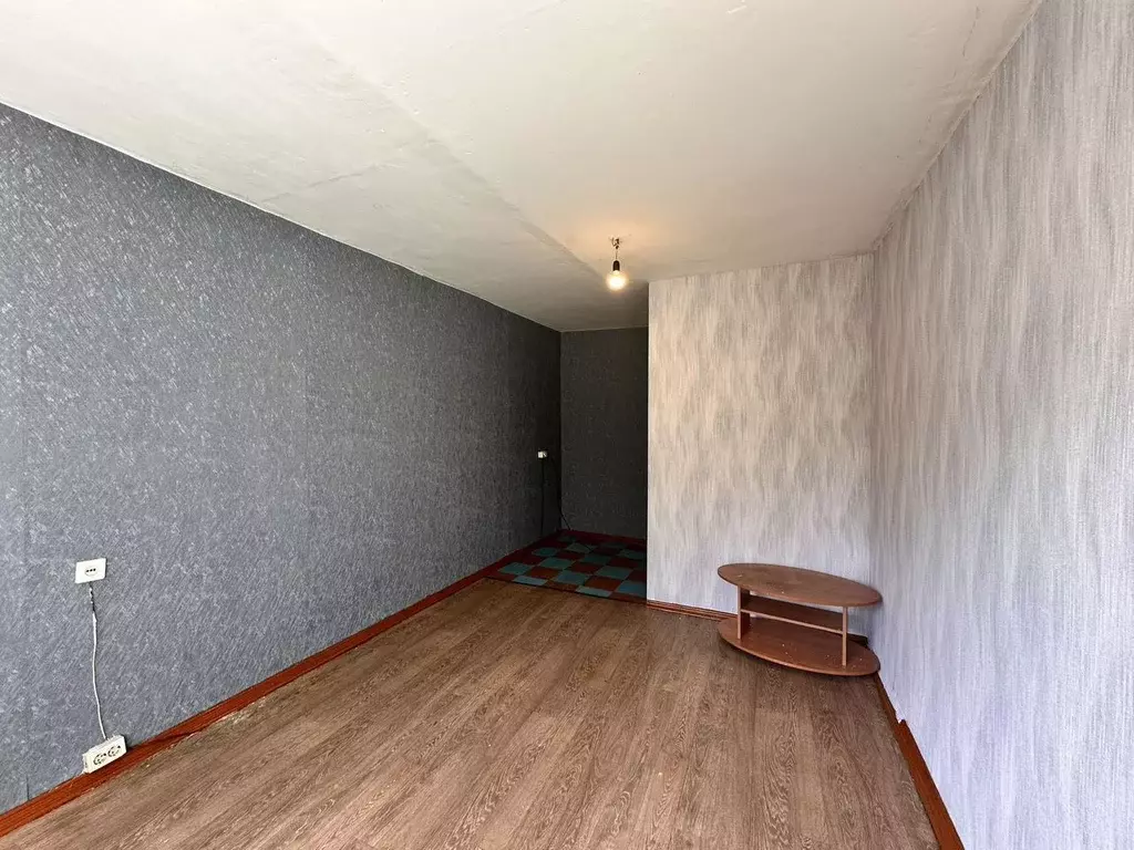 Комната Новгородская область, Великий Новгород Локомотивная ул., 1к2 - Фото 2