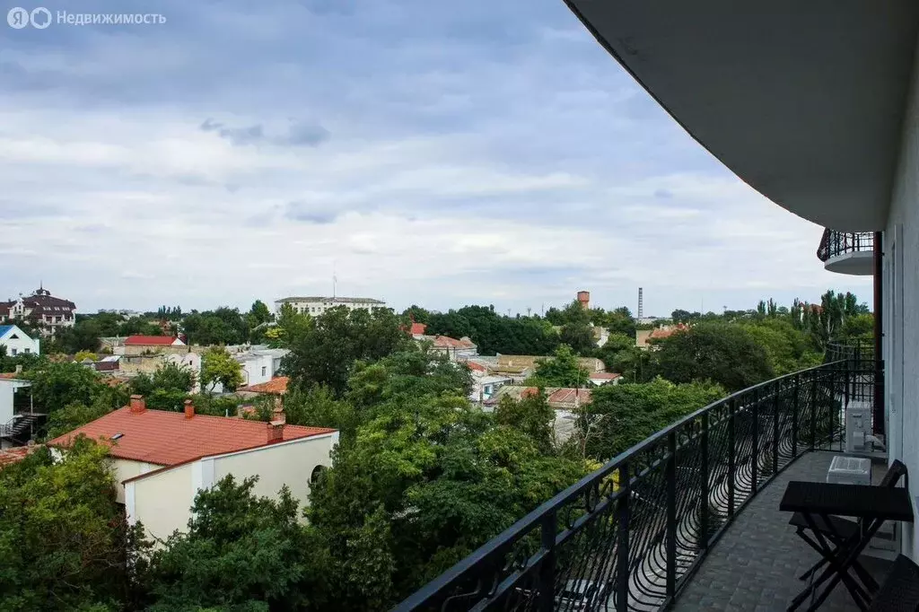 2-комнатная квартира: Евпатория, улица Кирова, 13А (82.6 м) - Фото 2