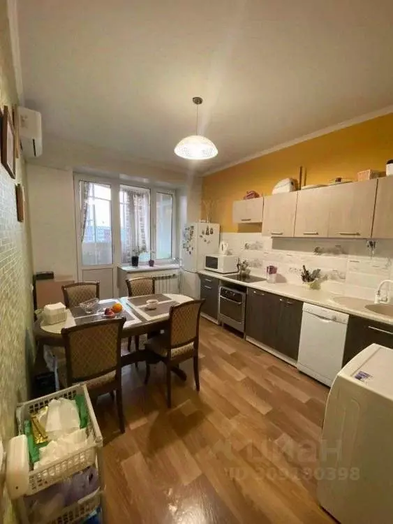 1-к кв. Хакасия, Абакан ул. Чехова, 95к1 (62.5 м) - Фото 1